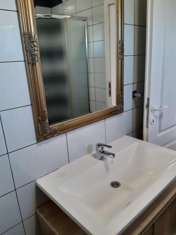 Apartment Luka Bibinje Eksteriør bilde