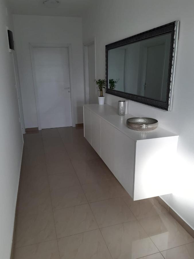 Apartment Luka Bibinje Eksteriør bilde